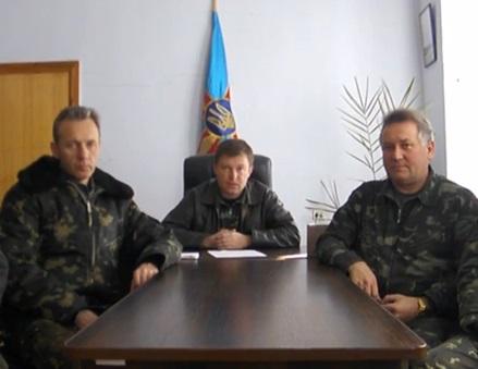 Українські військові в Криму просять Київ про вказівки і попереджають, що готові стріляти (ВІДЕО)