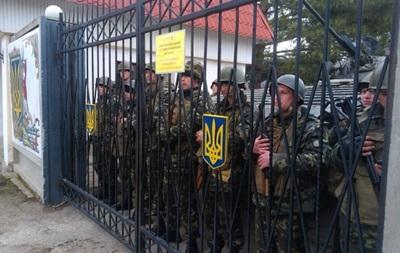 Аксенов объявил все имущество украинской армии в Крыму собственностью новой республики