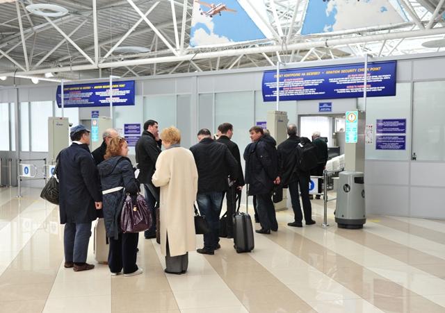 Прикордонники не пропускають до України лише тих росіян, яким офіційно заборонено в’їзд
