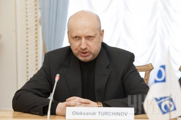 Турчинов звільнив послів України в низці країн