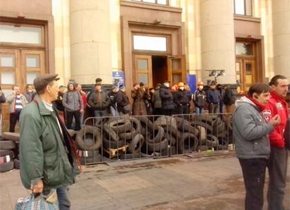 Аваков: Будівлю Харківської ОДА звільнено від сепаратистів