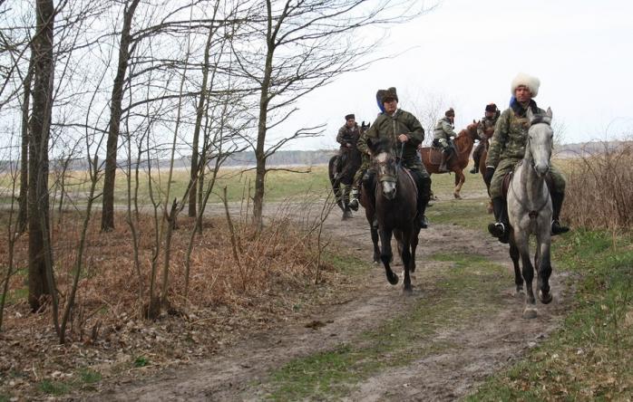 Українсько-білоруський кордон на Волині допомагають охороняти козаки (ФОТО)