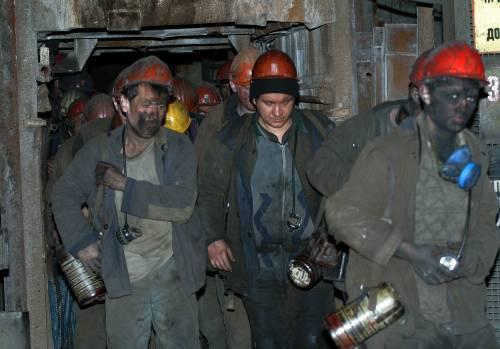 Профсоюз призвал горняков самим охранять шахты от захвата