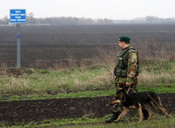 На кордоні з Україною Росія формує ударне угруповання військ — «Інформспротив»