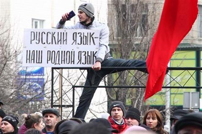 В Красноармейске и Енакиево сегодня обсудят референдум