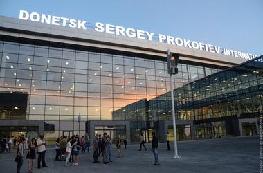 В аэропорту Донецка отменяют рейсы