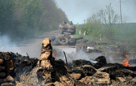 АТО в Славянске: террористы попытались прорвать оцепление силовиков, идет бой