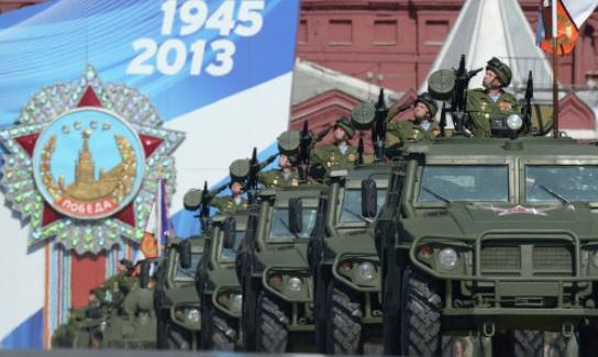 У Севастополі пройде сьогодні військовий парад за участю кораблів, літаків і техніки