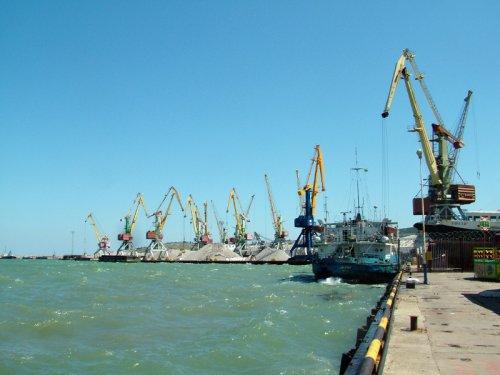 Кримська влада закриє порти у Феодосії та Євпаторії