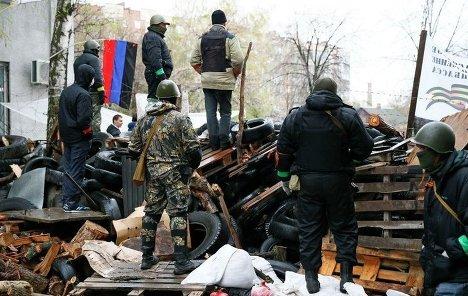 У розвідників терористів у районі АТО вилучили зброю з української військової частини в Криму