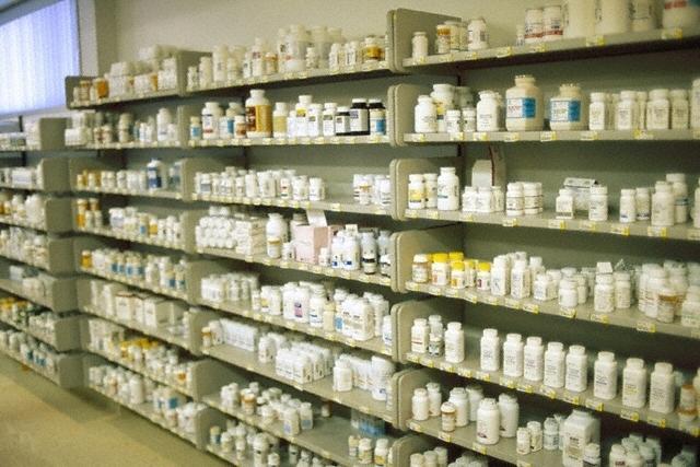 Уряд обіцяє знизити ціни на ліки та товари медичного призначення