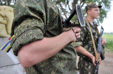 На Луганщине Нацгвардия отбила атаку боевиков на свою часть, еще одна — частично сдана