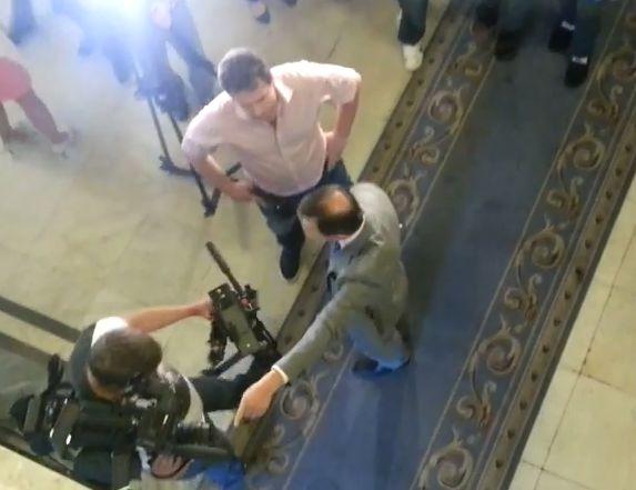 Ляшко выгнал из Рады российских журналистов (ВИДЕО)