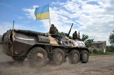 АТО в Донбассе: за сутки трое военных погибли, 12 ранены