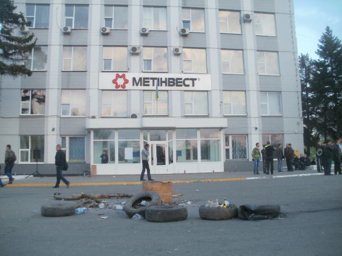 В Краснодоне при падении снарядов на шахту один человек погиб, двое ранены