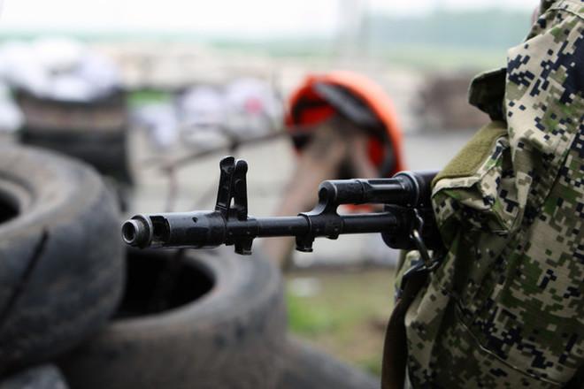 Уночі терористи атакували сили АТО за підтримки російських військових