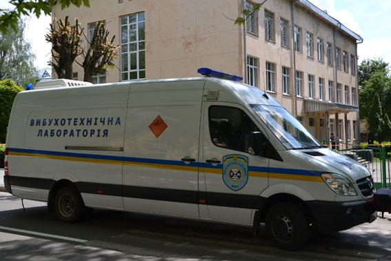 Львівська міліція в суботу отримала 10 повідомлень про «замінування» (ФОТО)