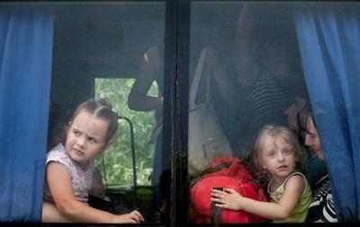 Из Харцызска в Запорожскую область вывезли 29 детей