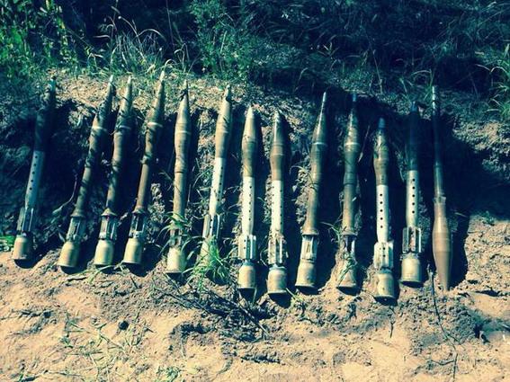 В Донецкой области обнаружили крупный арсенал оружия