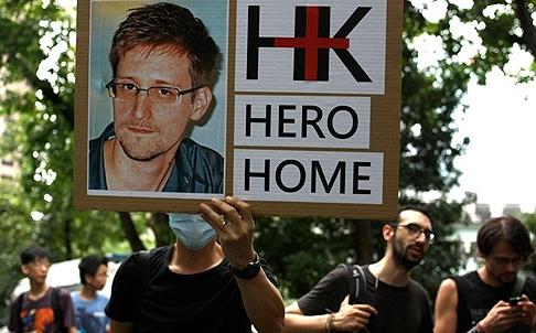 Сноуден отримав посвідку на проживання в Росії