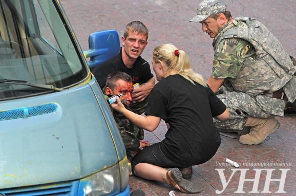 Міліція затримала чоловіка, який кинув гранату в бік Українського дому