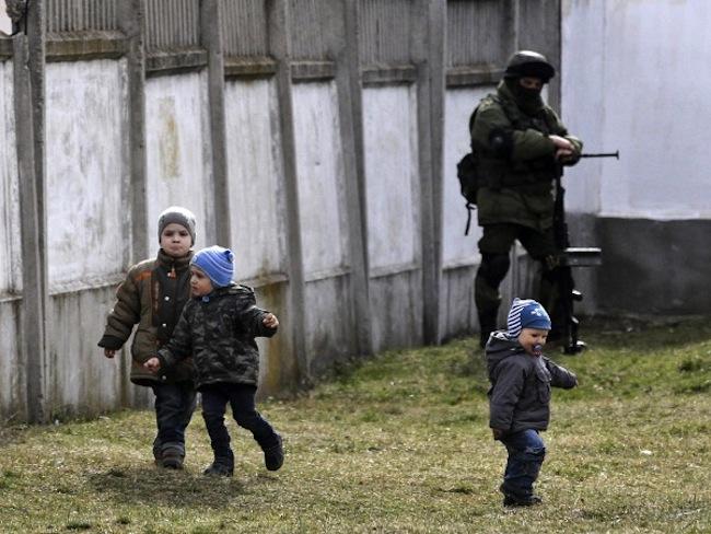 Дети, похищенные из детского дома Луганска, уже в Украине