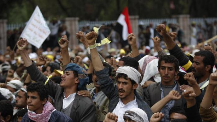 В Йемене полиция расстреляла демонстрацию: есть убитые. ФОТО