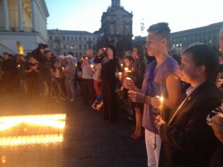 На Майдане Независимости почтили погибших журналистов. ФОТО