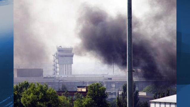 У трьох районах Донецька чути залпи і вибухи — міськрада