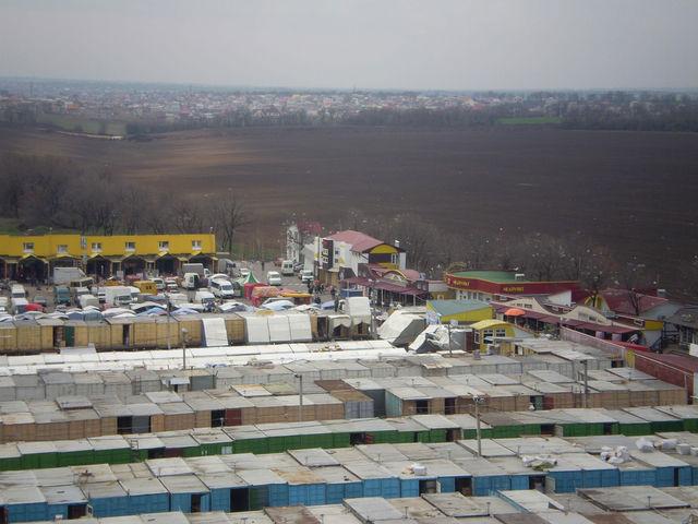 Дело о правах собственности на рынок «7-й километр» вернули из Киева в Одесский хозсуд
