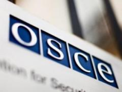 Звіт ОБСЄ: через російсько-український кордон переміщуються багато військових
