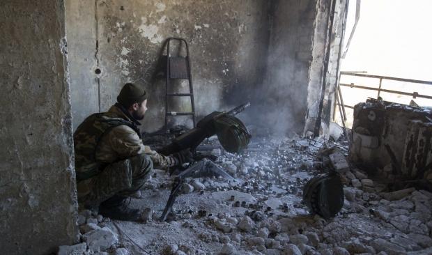 Боевики активно атакуют Донецк и Дебальцево