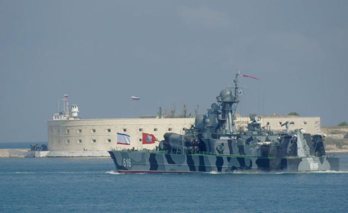 Ракетный корабль «Самум» вернулся на базу в Севастополе