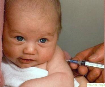 Президент підписав закон про імунізацію немовлят