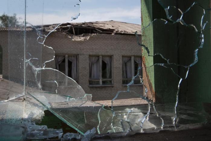 У Донецьку внаслідок нічного обстрілу поранено двох жителів