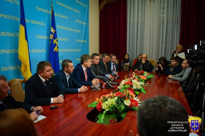Подали в отставку семь глав районных администраций на Тернопольщине