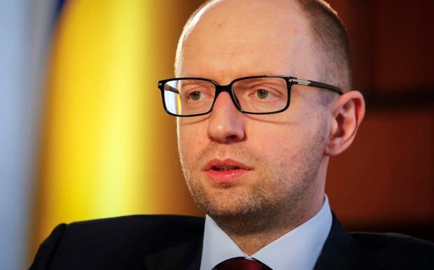 Яценюк: Экономический рост Украины начнется не раньше 2016 года