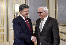 Порошенко и Штайнмайер предложили еще один формат переговоров по Донбассу