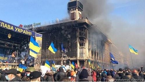 Параграф о Майдане и войне для учебника по истории Украины 11 класса уже написали