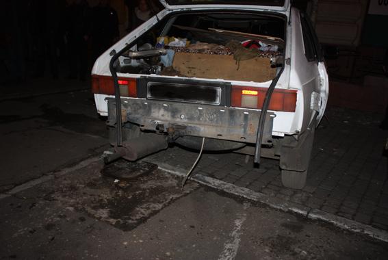 Вибух автомобіля в Одесі розслідують як теракт, затримали узбецького журналіста