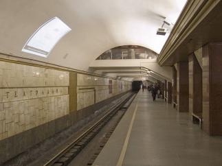 В Киеве луганчанин бросился под поезд метро