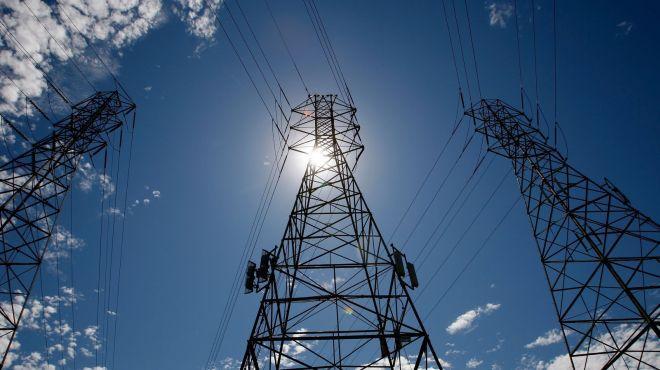 Украина заключила с Россией два контракта на поставки электричества