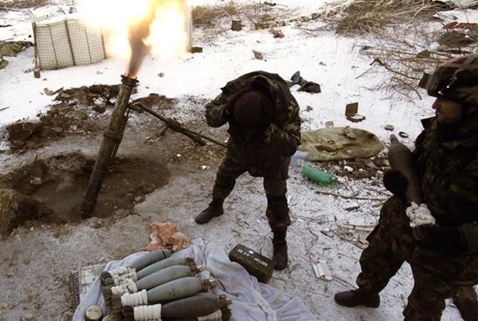 Штаб АТО підтверджує активізацію терористів у районі Донецька: 22 обстріли за день