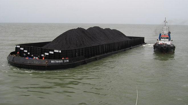 В Іллічівському порту розвантажують вже третє судно з вугіллям із ПАР