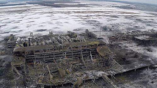 До бійців під аеропортом Донецька прибуло підкріплення — Бірюков