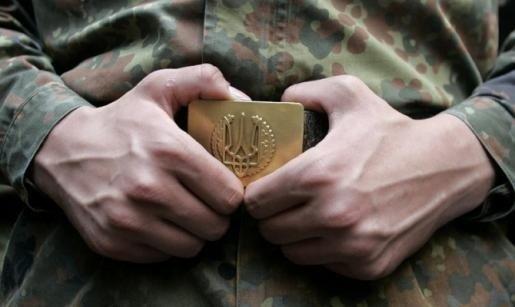 За переход на контракт украинским солдатам будут доплачивать