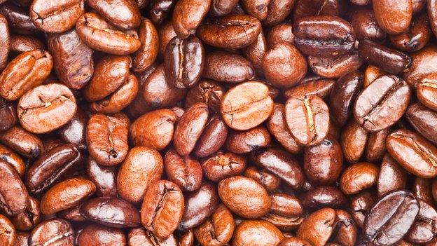 Любителі кави мають нижчий ризик закупорки артерій — дослідження