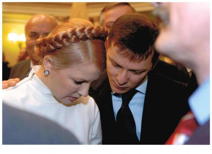 ЦВК приховує повні автобіографії Тимошенко, Ляшка і Яценюка