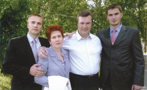 Виктор Янукович погиб на Байкале — СМИ