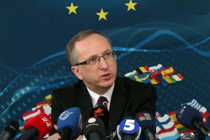 Посол ЄС: Україні не дадуть безвізового режиму у травні